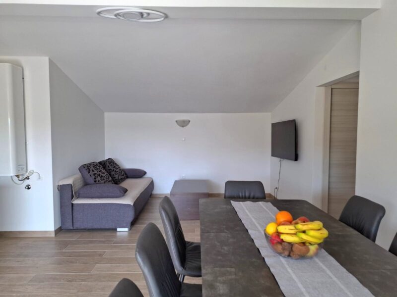 Four-bedroom apartment with a pool and fenced yard